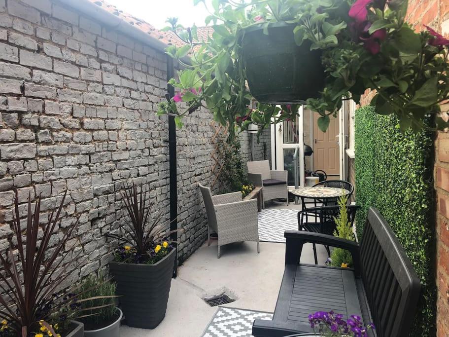 הנממבי Large Cottage, Beach, Pubs Shops, Netflix, Bbq, Dog Friendly מראה חיצוני תמונה
