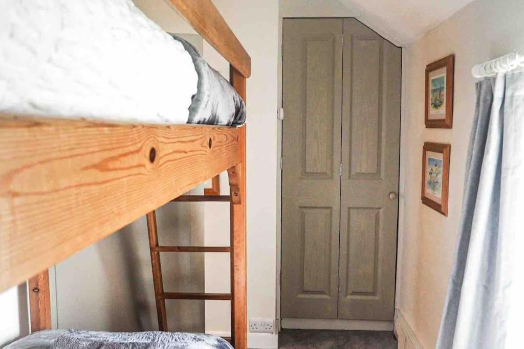 הנממבי Large Cottage, Beach, Pubs Shops, Netflix, Bbq, Dog Friendly מראה חיצוני תמונה